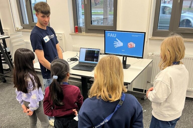 Children’s University at n-squared lab